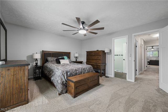 5564 Storrington Oval, Parma, OH 44134