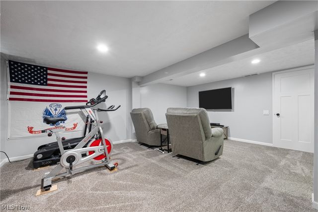 5564 Storrington Oval, Parma, OH 44134