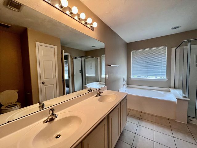 2811 Hackamore Hollow Lane, Houston, TX 77014