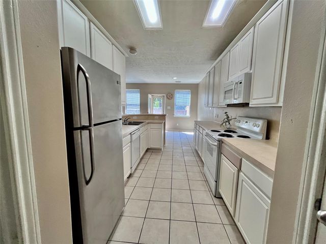 2811 Hackamore Hollow Lane, Houston, TX 77014