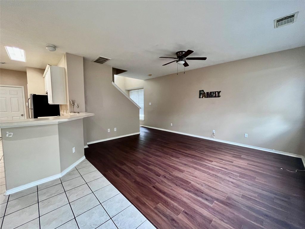 2811 Hackamore Hollow Lane, Houston, TX 77014