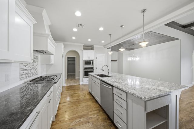 222 W 128th Place S, Jenks, OK 74037