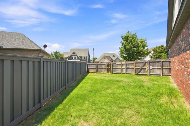 222 W 128th Place S, Jenks, OK 74037