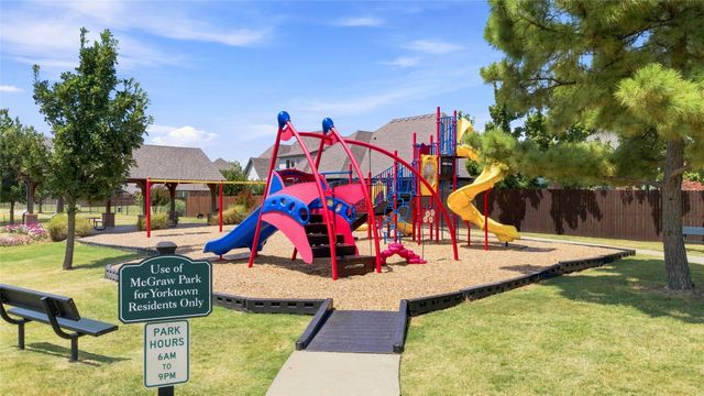 222 W 128th Place S, Jenks, OK 74037