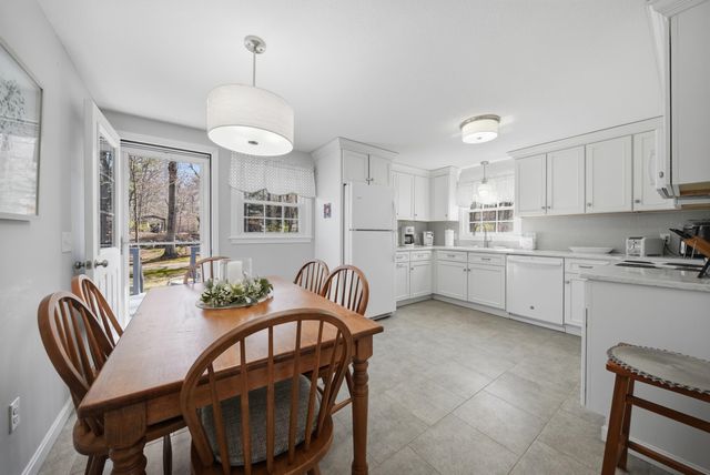 26 Bedard Avenue, Derry, NH 03038
