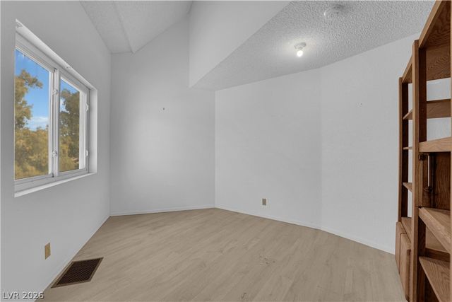 6650 Desperado Street, Las Vegas, NV 89131