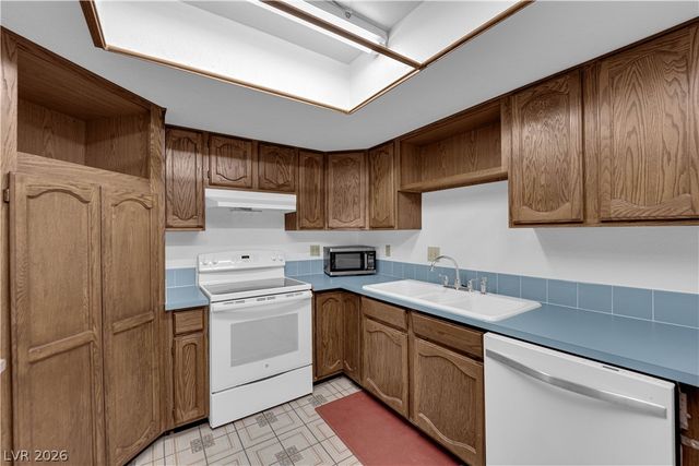 6650 Desperado Street, Las Vegas, NV 89131