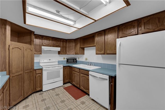 6650 Desperado Street, Las Vegas, NV 89131