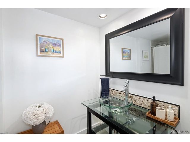 790 N Washington St 1210, Denver, CO 80203