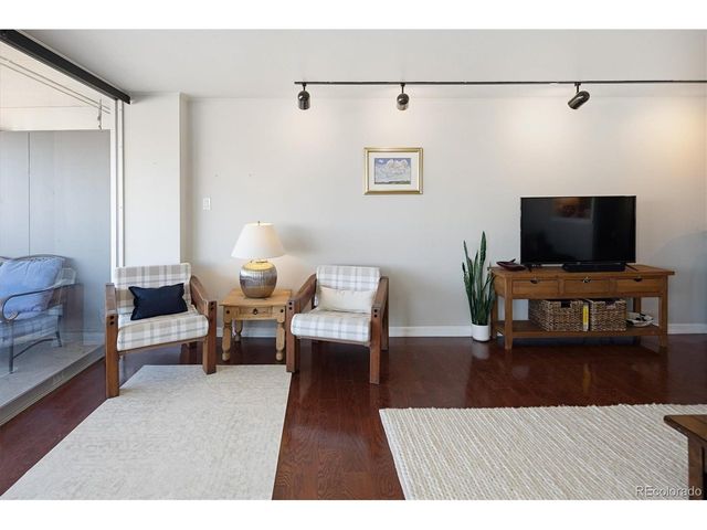 790 N Washington St 1210, Denver, CO 80203