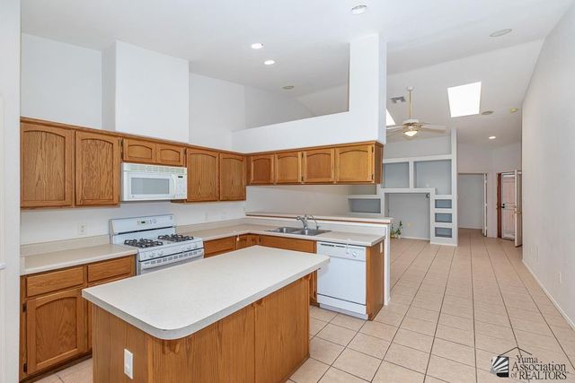 10740 E 35 St, Yuma, AZ 85365