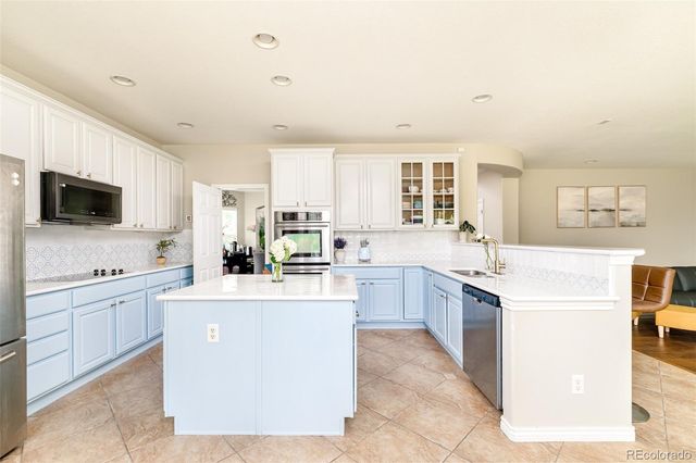 912 Kryptonite Drive, Castle Rock, CO 80108