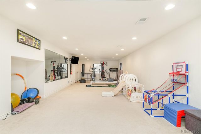 912 Kryptonite Drive, Castle Rock, CO 80108