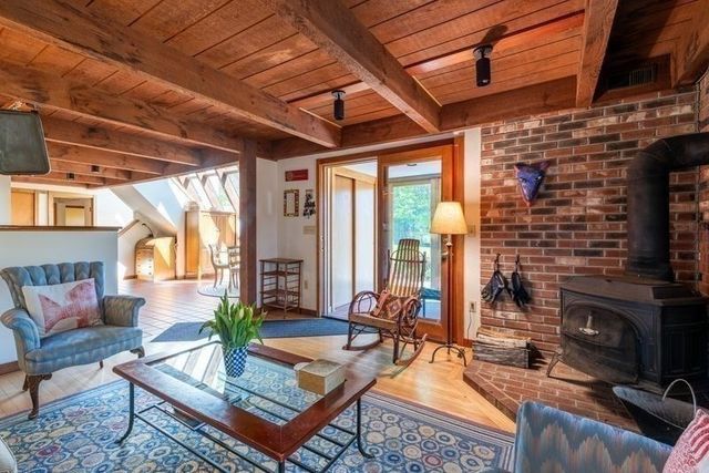 400 Middle St, Amherst, MA 01002