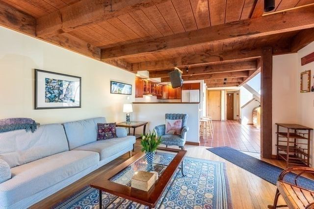 400 Middle St, Amherst, MA 01002