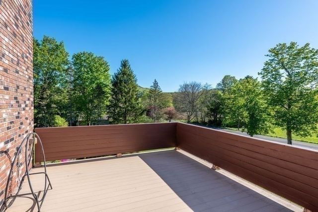 400 Middle St, Amherst, MA 01002