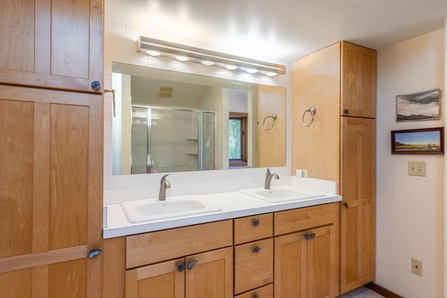 400 Middle St, Amherst, MA 01002