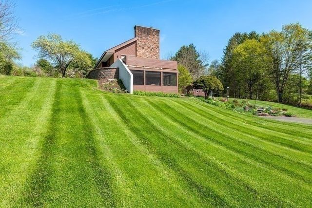 400 Middle St, Amherst, MA 01002