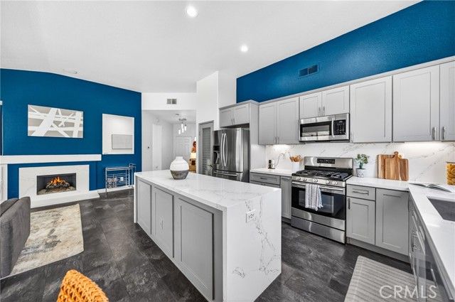 27432 Cobble, Corona, CA 92883