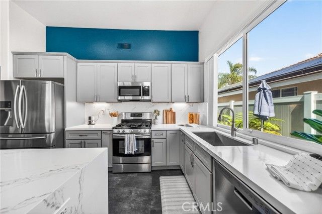 27432 Cobble, Corona, CA 92883