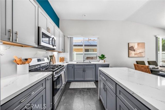 27432 Cobble, Corona, CA 92883