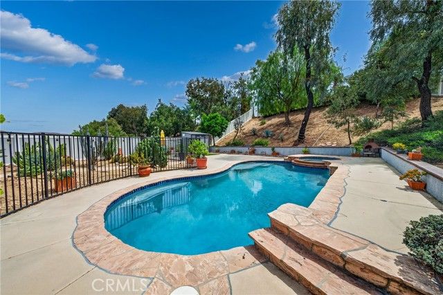 27432 Cobble, Corona, CA 92883