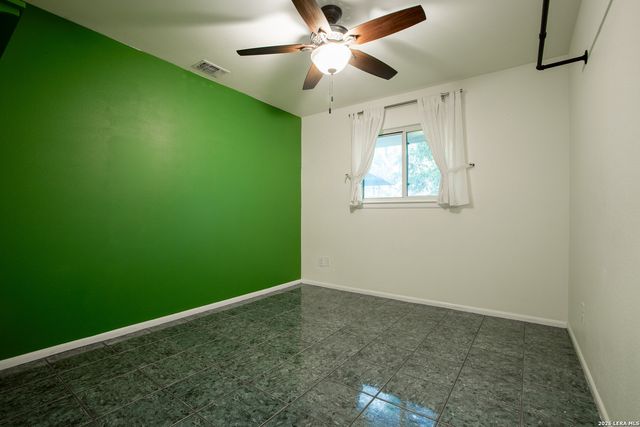 6702 Forest Dell St, San Antonio, TX 78240