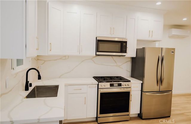 233 A E 25th St, Long Beach, CA 90806