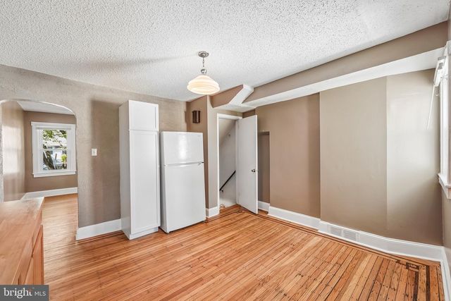 6 SENECA ST, Essington, PA 19029