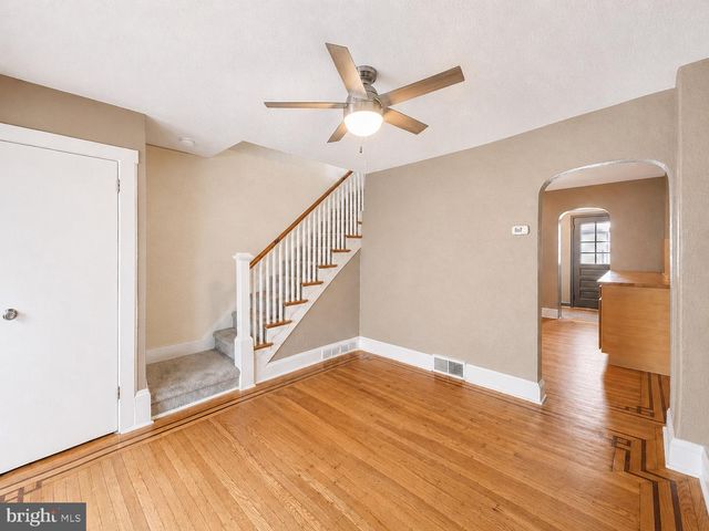 6 SENECA ST, Essington, PA 19029