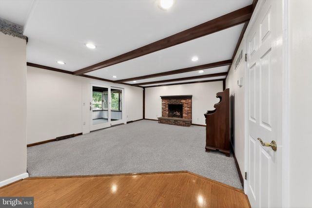 2223 ROSEWOOD DR, Wilmington, DE 19810