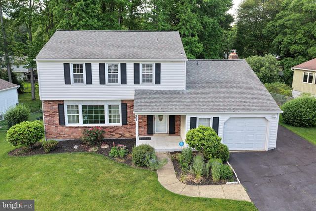 2223 ROSEWOOD DR, Wilmington, DE 19810