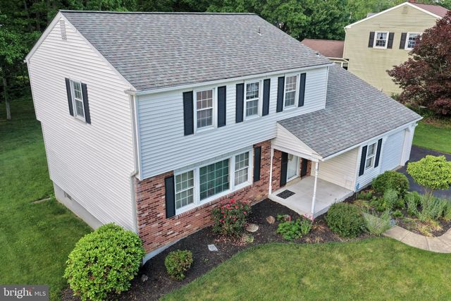 2223 ROSEWOOD DR, Wilmington, DE 19810