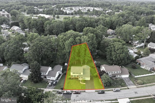 2223 ROSEWOOD DR, Wilmington, DE 19810