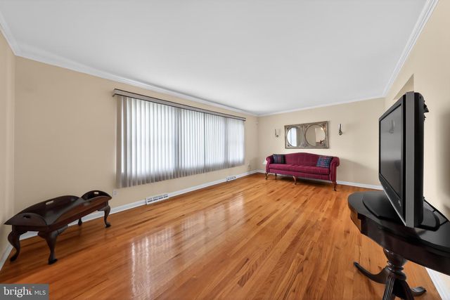 2223 ROSEWOOD DR, Wilmington, DE 19810
