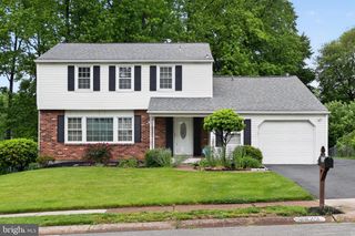 2223 ROSEWOOD DR, Wilmington, DE 19810