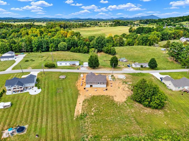 373 Kentucky 1676, Science Hill, KY 42553