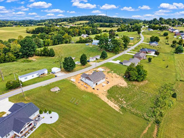 373 Kentucky 1676, Science Hill, KY 42553