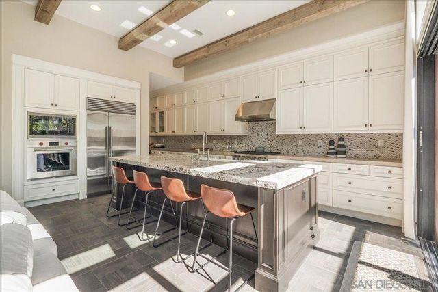 4847 Nelson Ct, Carlsbad, CA 92010