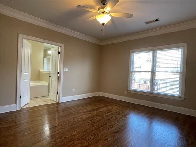 131 W Ridge Way, Roswell, GA 30076