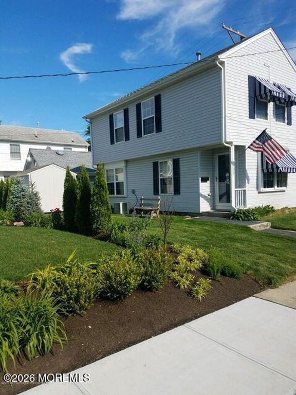 520 3rd Avenue W, Avon-by-the-sea, NJ 07717