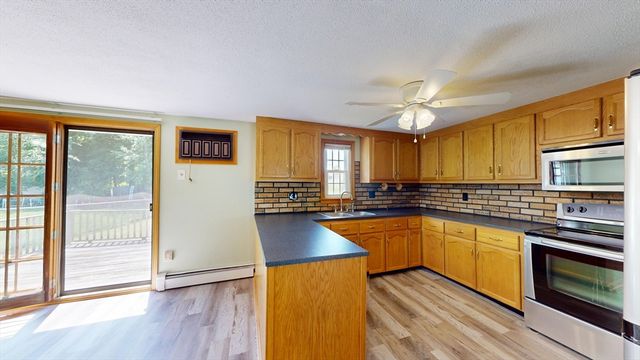 160 Burnham Road, Lowell, MA 01852