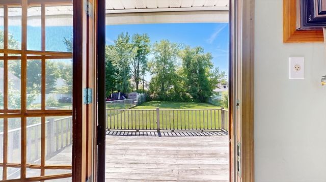 160 Burnham Road, Lowell, MA 01852