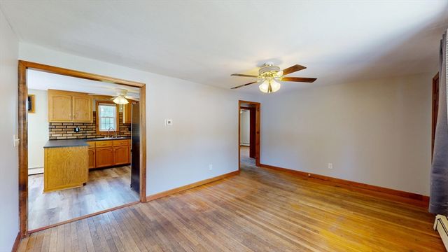 160 Burnham Road, Lowell, MA 01852