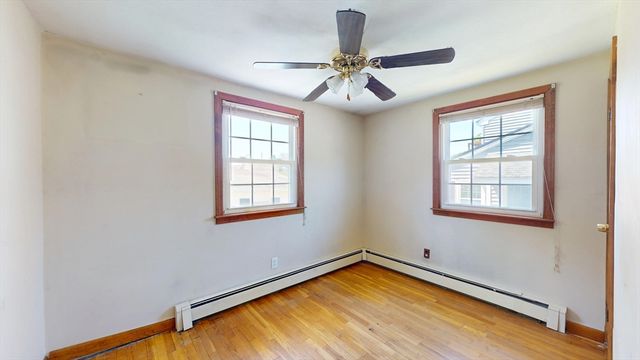 160 Burnham Road, Lowell, MA 01852