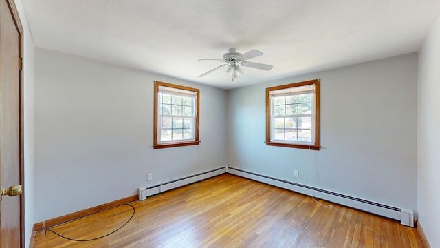 160 Burnham Road, Lowell, MA 01852