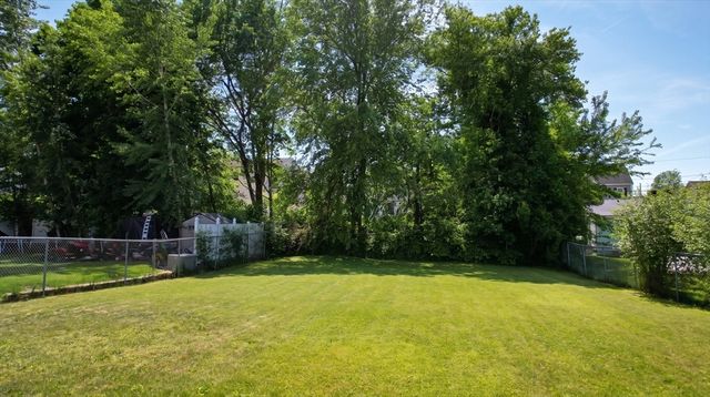 160 Burnham Road, Lowell, MA 01852