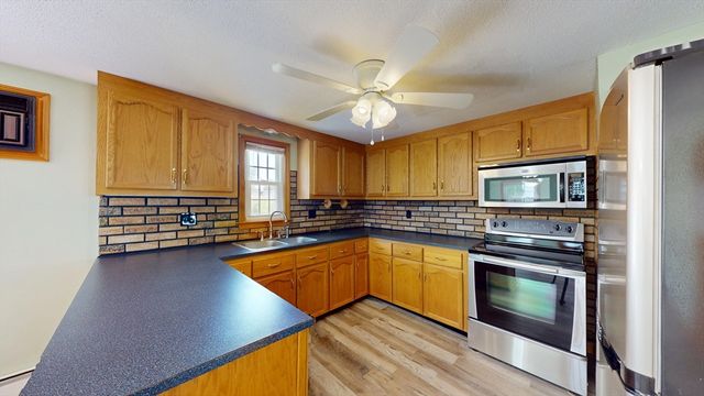 160 Burnham Road, Lowell, MA 01852