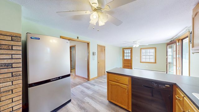 160 Burnham Road, Lowell, MA 01852