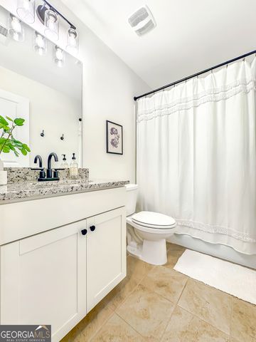 110 Brookview Drive, Newnan, GA 30265